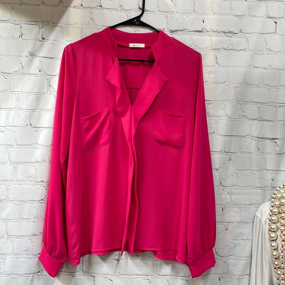 Everly bright pink Medium blouse Barbiecore
